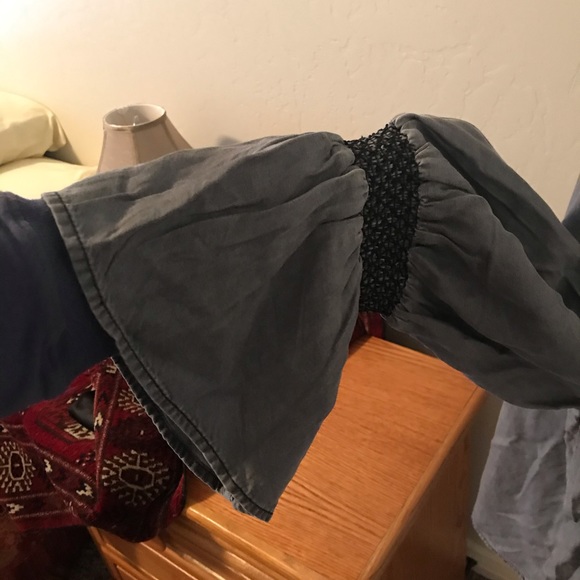 NWT Gap Grey Bell Sleeve Blouse - Picture 5 of 12